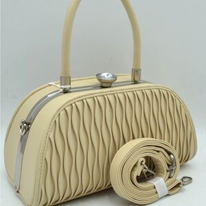 La Terre Elegant Cream Designer Satchel